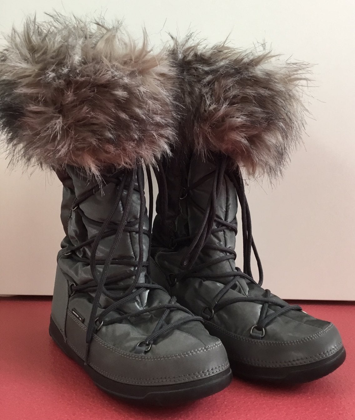 Snowboots maat 40 Bergstein grijs met bontrand, als nieuw, Snowboots, Ophalen of Verzenden, Zo goed als nieuw, Grijs