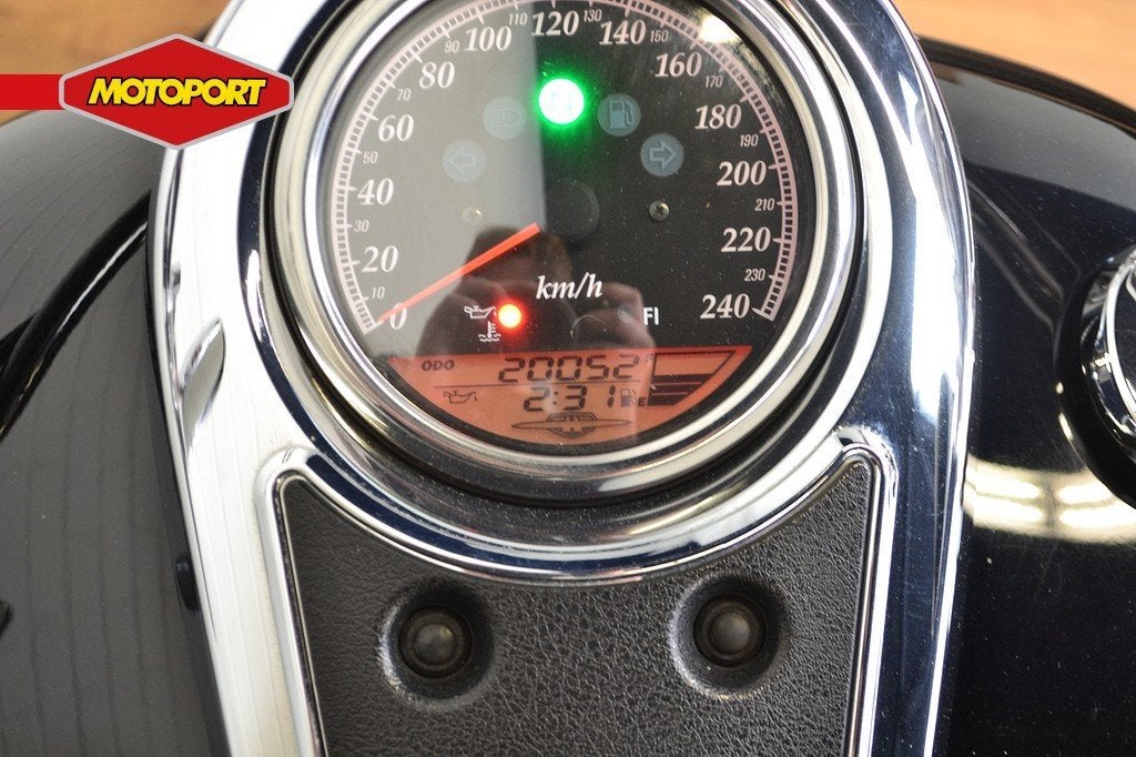 Suzuki C 1800 R (bj 2009), Lange Dreef 12
4131NH  Vianen, NL, Suzuki, Chopper, Bedrijf