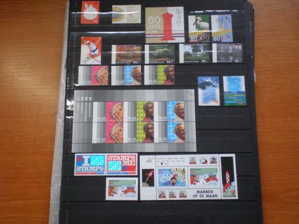 Nederland jaargang 1999 Zéér compleet( T 75B ) € 7,50, Postzegels en Munten, Postzegels | Nederland, Verzenden