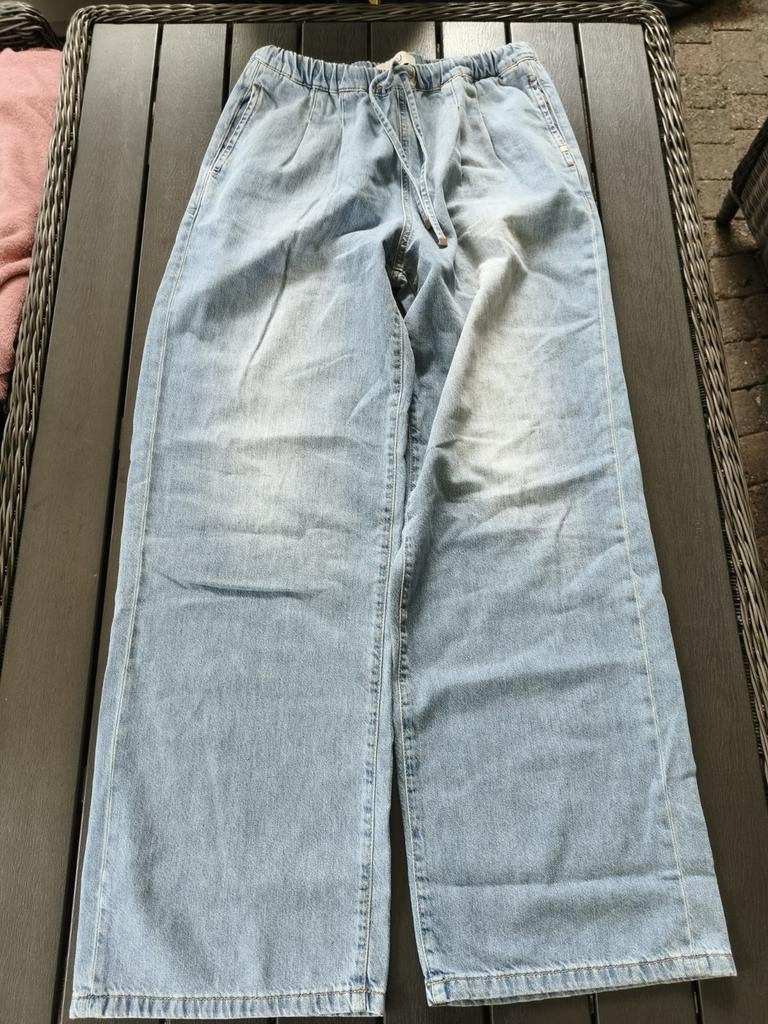 Spijkerbroek maat M van het merk C.O.J., Blauw, Zo goed als nieuw, W30 - W32 (confectie 38/40), C.O.J.