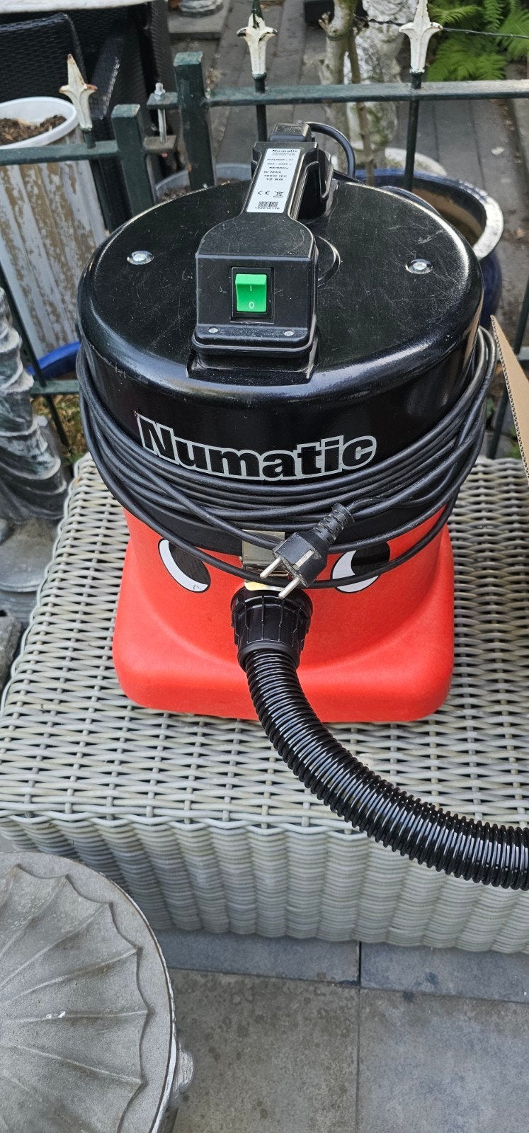 Numatic prof.stofzuiger NVQ380B. Nwpr. €678., Witgoed en Apparatuur, Stofzuigers, Numatic, Zo goed als nieuw, Industriële stofzuiger
