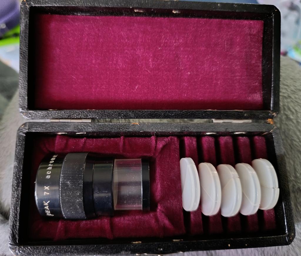 Vintage Peak 7X Achromat Schaal/Meetloep set, Ophalen of Verzenden, Gebruikt, Compact, Overige Merken
