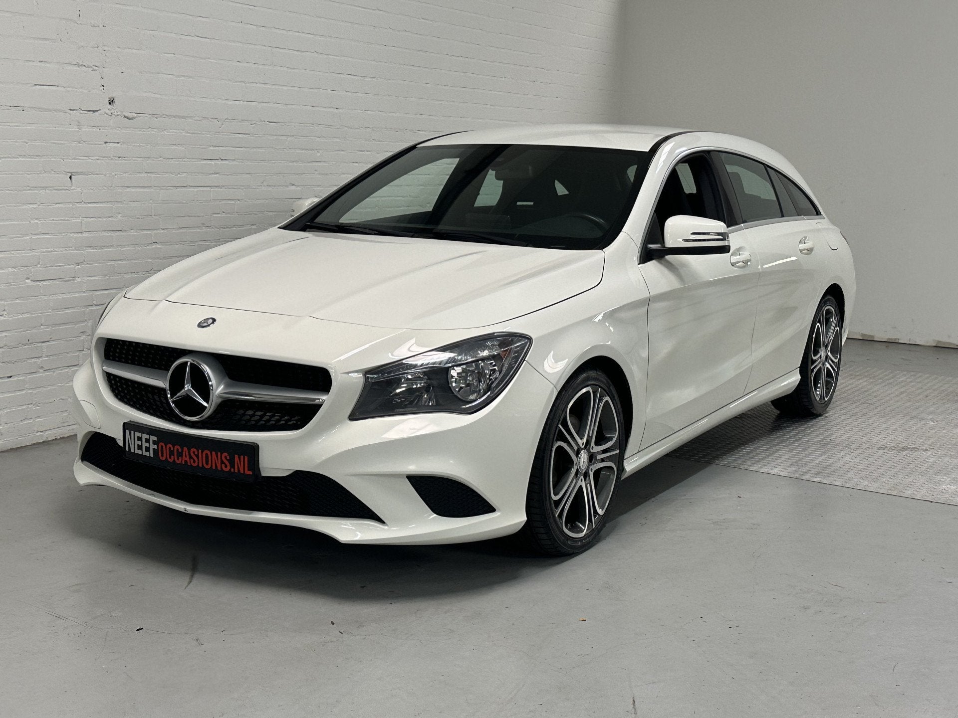 Mercedes-Benz CLA-Klasse Shooting Brake 200 CLIMA / CRUISE /, Auto's, Gebruikt, Wit, 1595 cc, 19 km/l