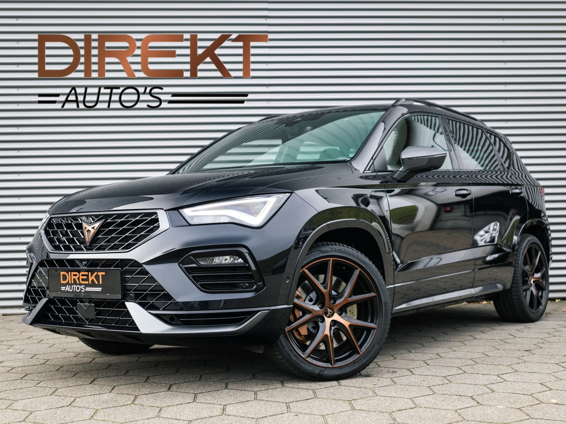CUPRA Ateca 2.0 TSI 4DRIVE PANO BREMBO BEATS TREKHAAK CAMERA, Auto's, Automaat, Dealer onderhouden, Gebruikt, Zwart