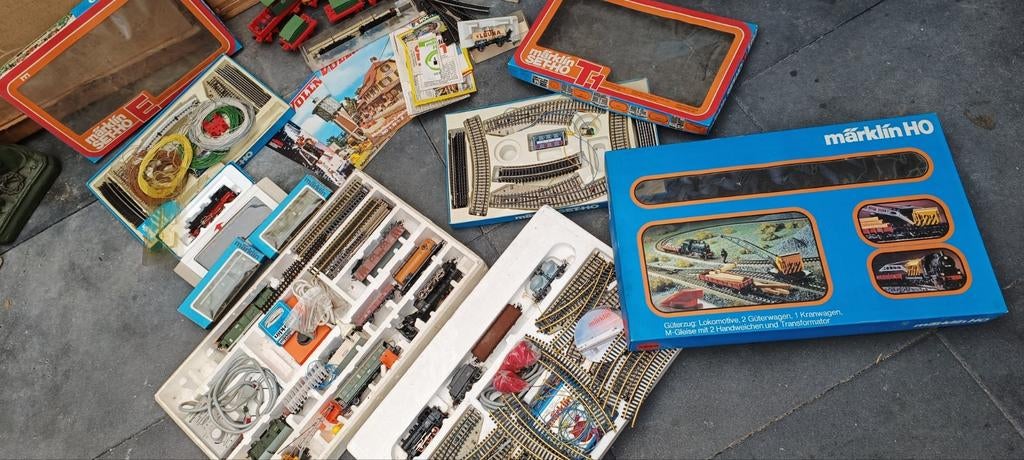 Grote verzameling Märklin treinen, rails en spoorbaan, Hobby en Vrije tijd, Modeltreinen | H0, Gebruikt, Treinset, Wisselstroom