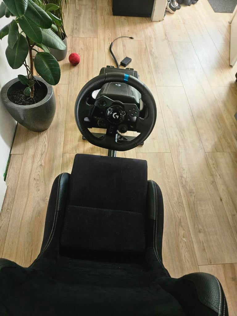 Playseat Evolution Alcantara met Logitech G923 Racestuur, Spelcomputers en Games, Ophalen