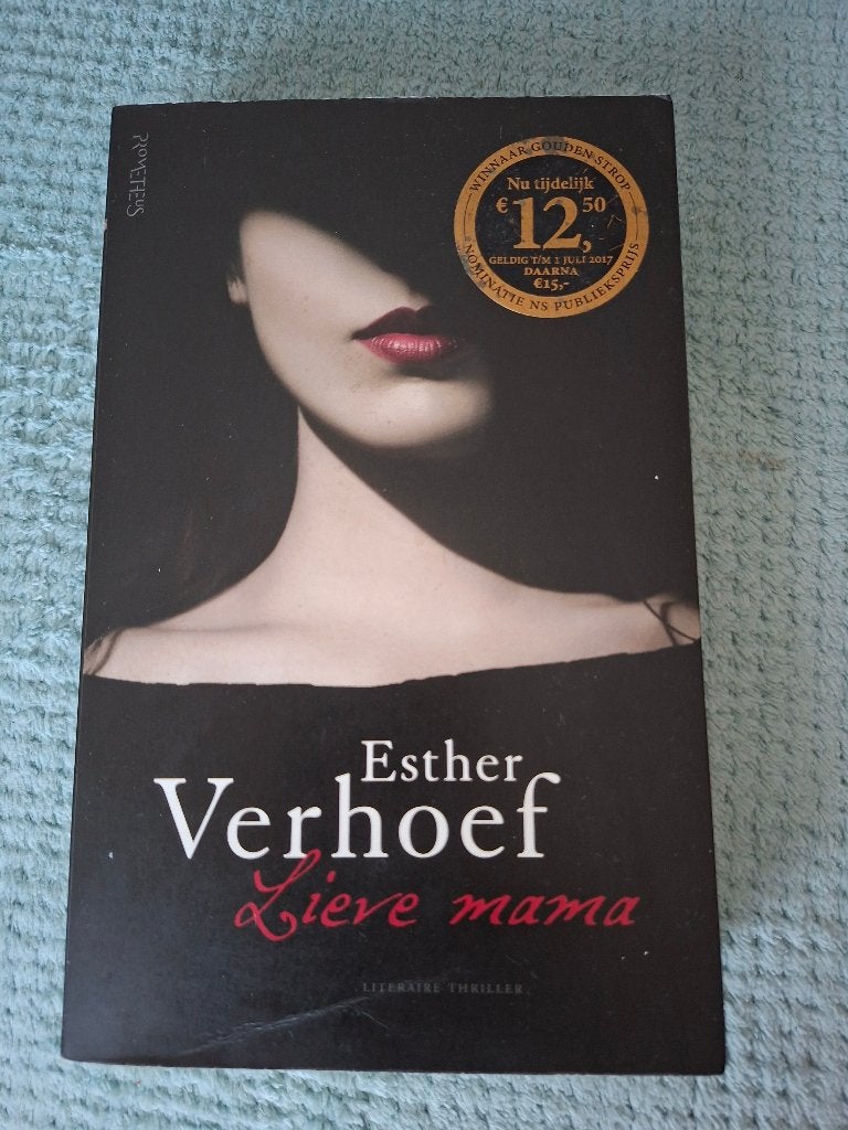 Lieve Mama van Esther Verhoef, Boeken, Ophalen of Verzenden, Zo goed als nieuw