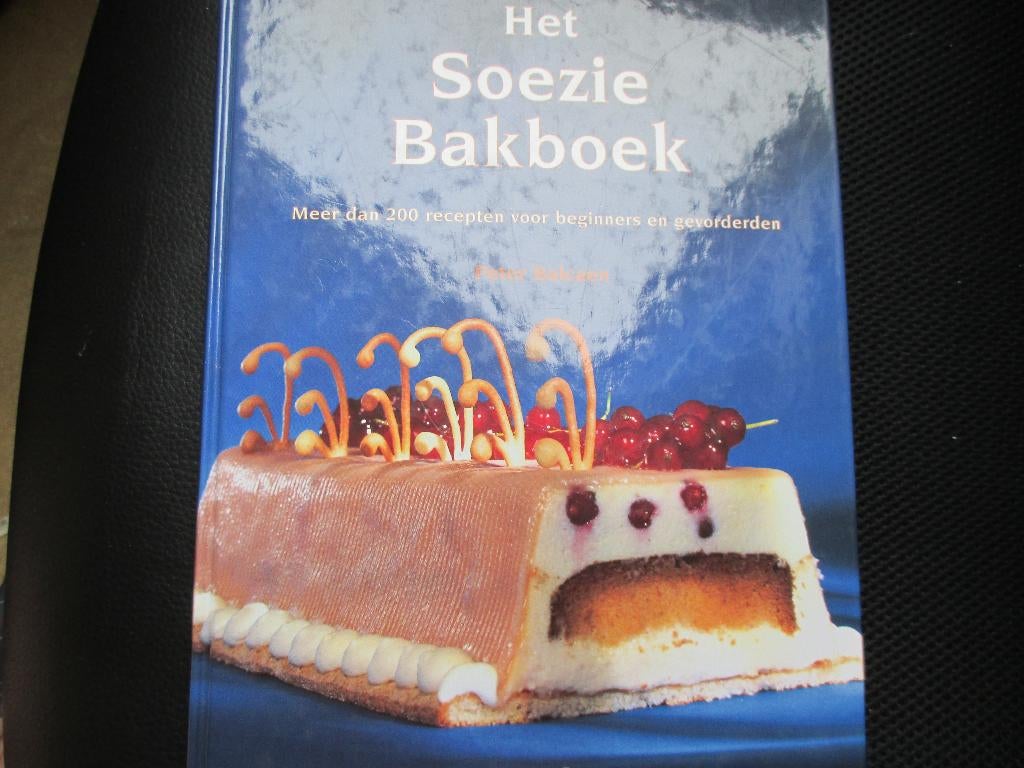 het soezie bakboek, Ophalen of Verzenden, Nieuw, Cupcakes, Versiering