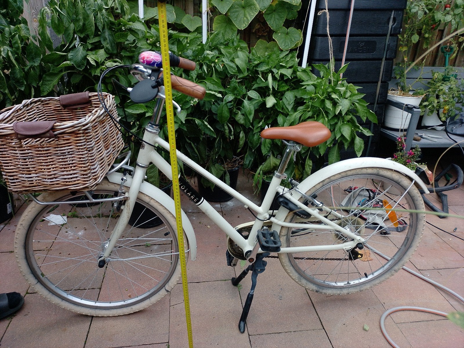 Meisjesfiets 24 inch met mandje, nieuwe achterband, Ophalen, Gebruikt, 20 inch of meer
