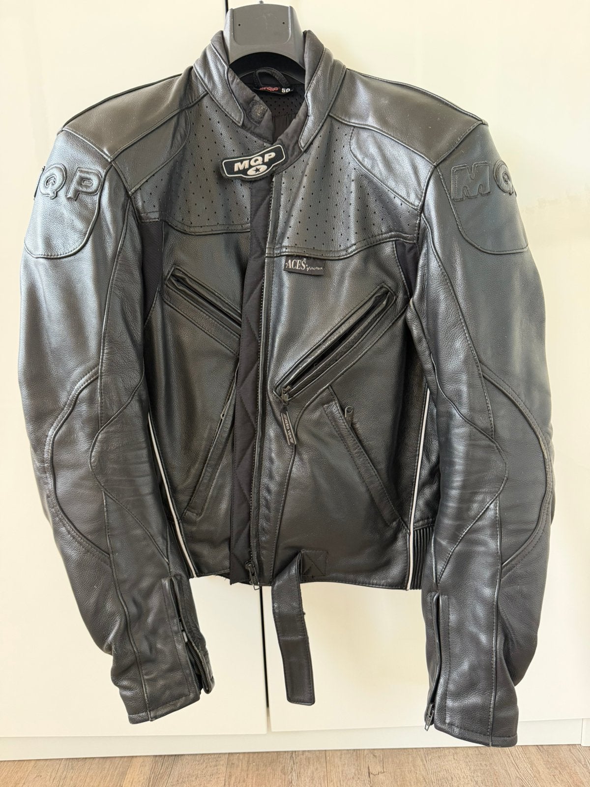 MQP leren motorpak maat 53 – zwart – zeer nette staat, Motoren, Ophalen of Verzenden, Tweedehands, Combipak