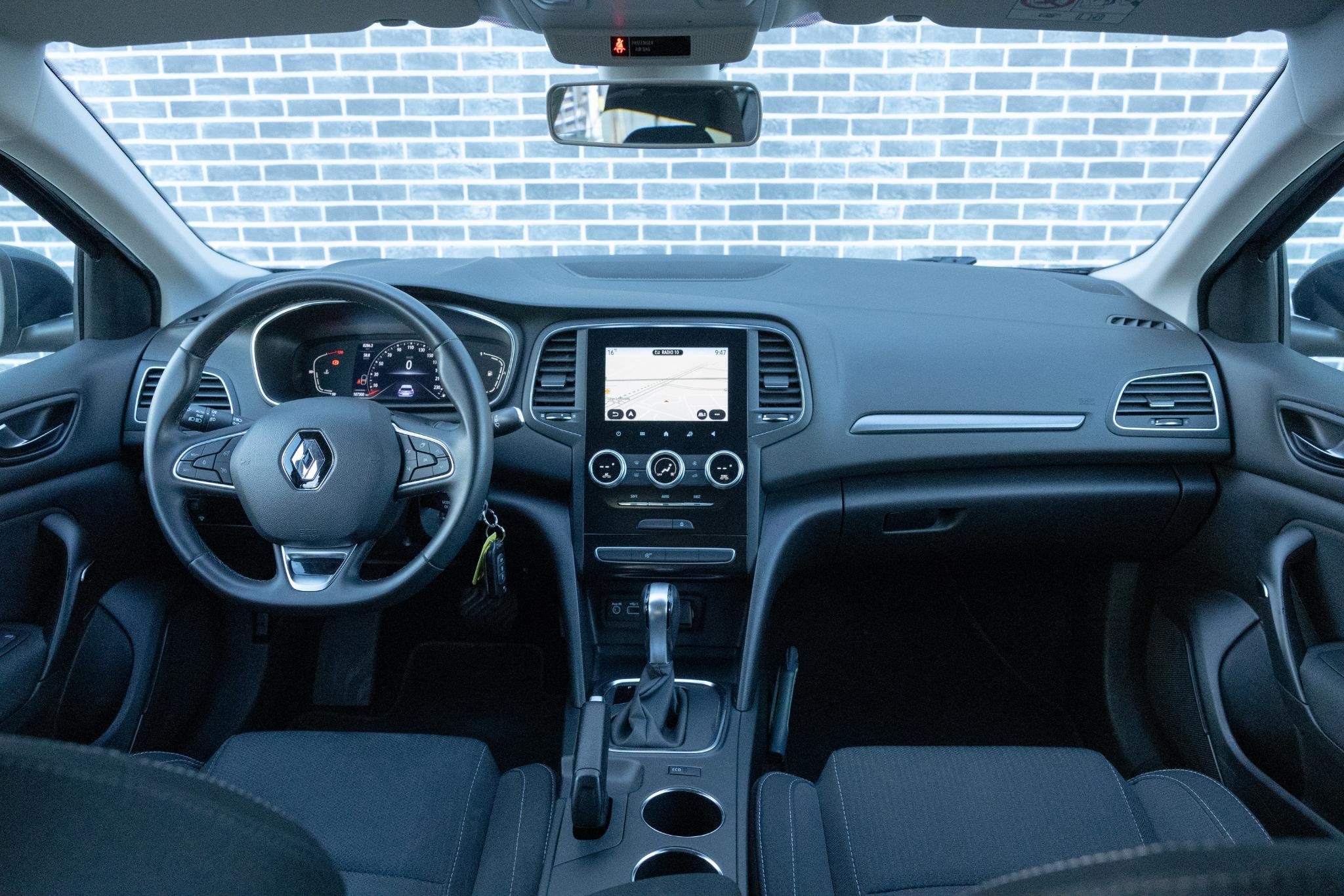 Renault Mégane Estate 1.3 TCe 140 EDC Business Zen | Trekha, Auto's, Dealer onderhouden, Stof, Gebruikt, 4 cilinders