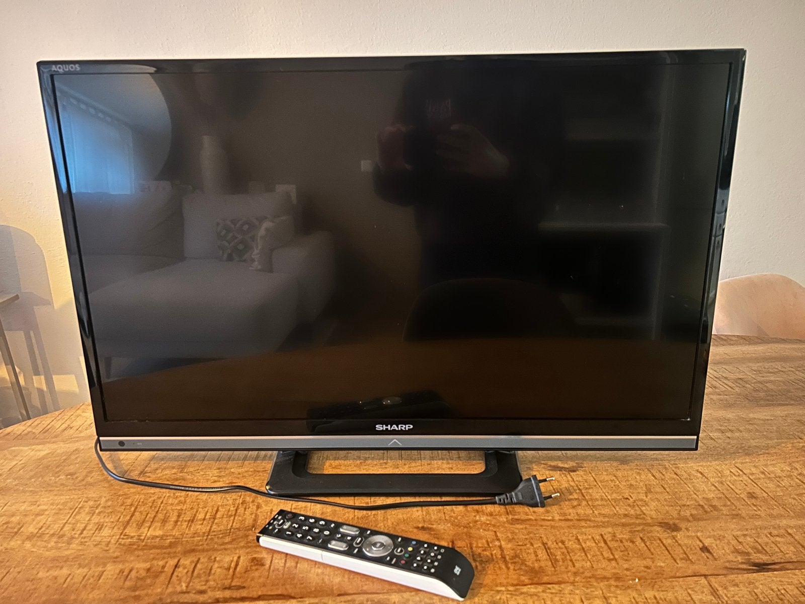 32 inch tv, Ophalen, Gebruikt, 50 Hz, Sharp