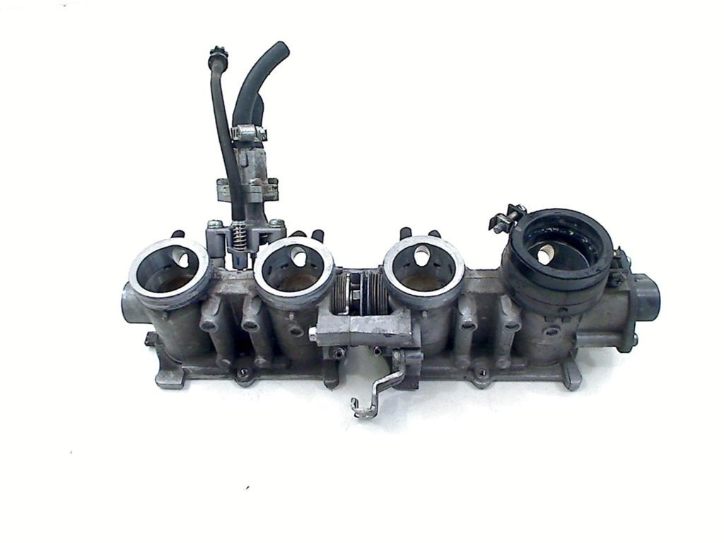 Gasklephuis CBR 600 F 2001-2006 (CBR600F CBR600F4i PC35), Honda, Gebruikt, Hanauer Landstraße  222-224, Frankfurt am Main 60314, , Duitsland