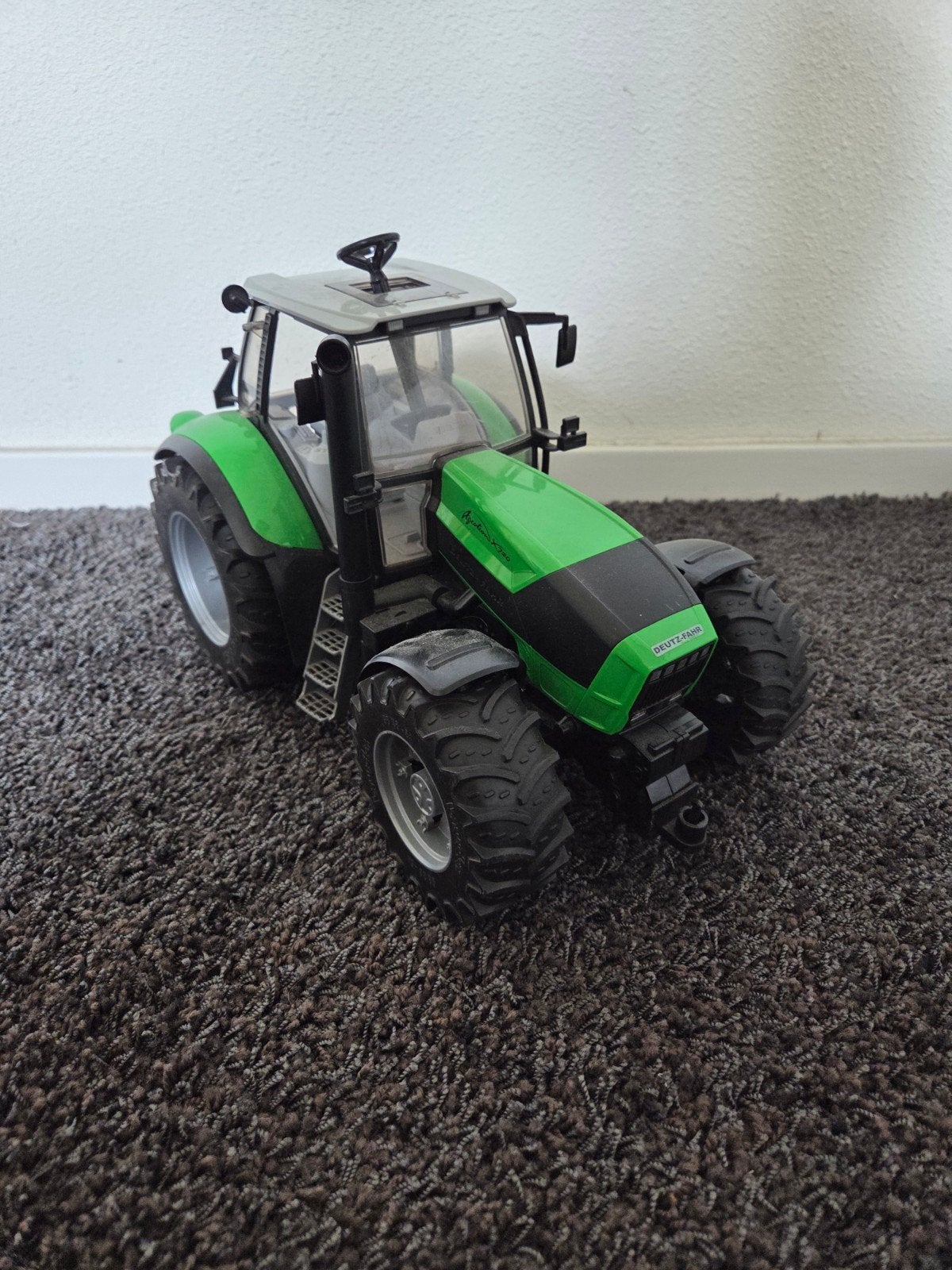 Bruder Deutz-Fahr Tractor Speelgoed, Ophalen of Verzenden, Zo goed als nieuw