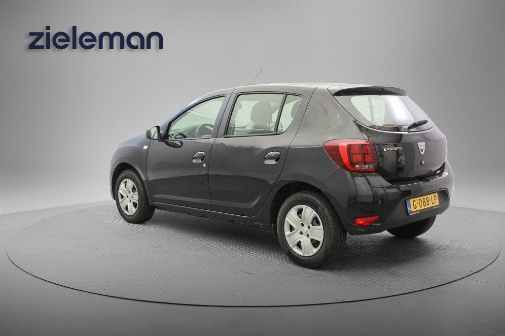 Dacia SANDERO 1.0 SCe Laureate - Airco, Cruise, Auto's, 31 €/maand, Met garantie (alle), Zwart, Origineel Nederlands