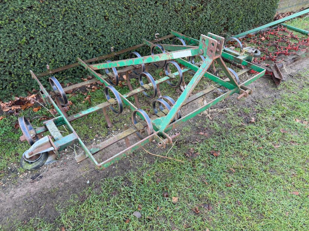 Werktuigen - cultivator en balenvork mini tractor, Ophalen, Zo goed als nieuw