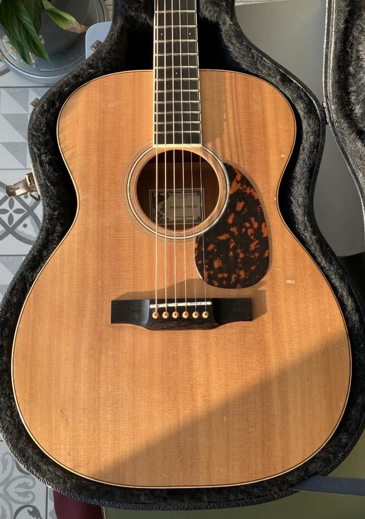 Larrivee OM-02 2010, Ophalen, Gebruikt, Western- of Steelstringgitaar, Met koffer