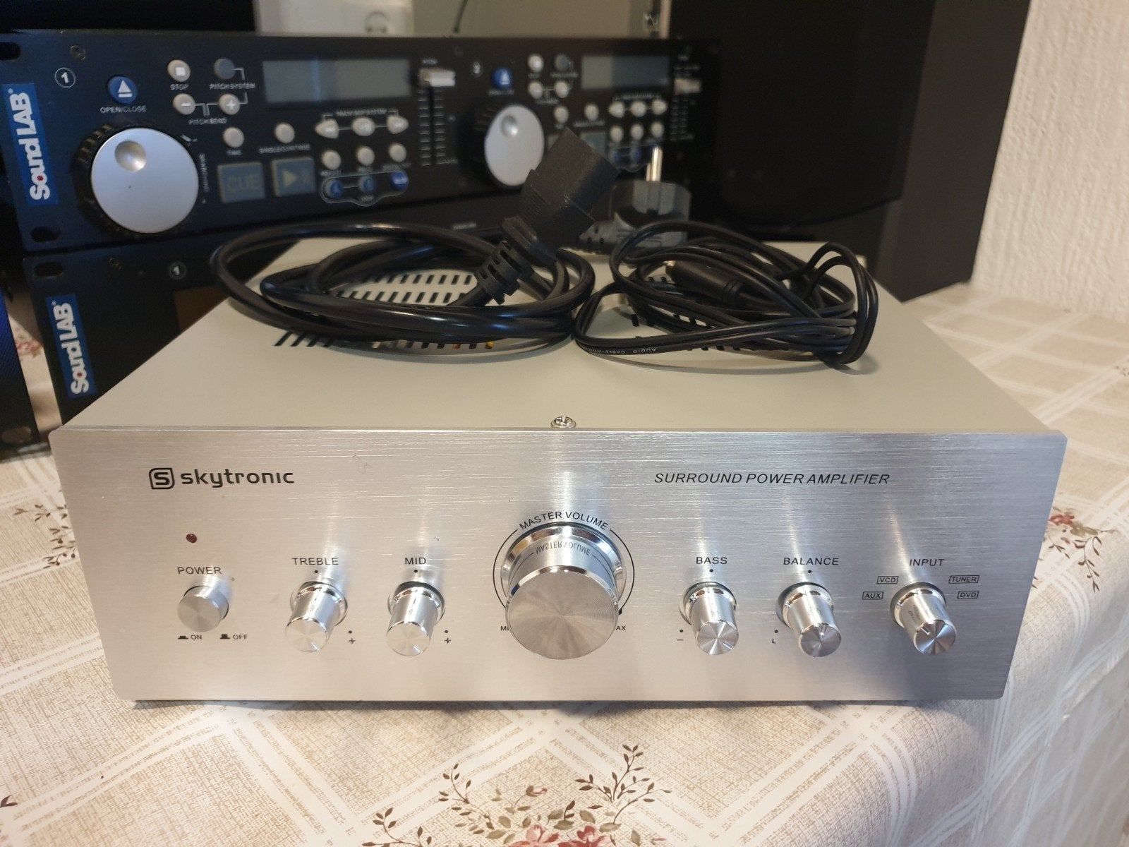 Skytronic  Power Amplifier 103.311, Nieuw, 120 watt of meer, Stereo, Ophalen