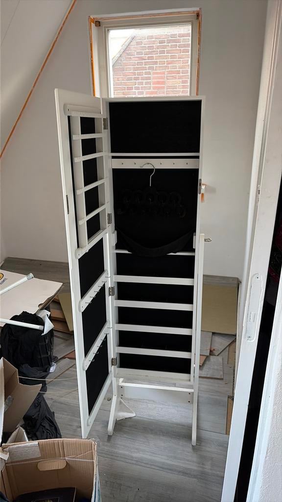 Sieradenkast met spiegel, Gebruikt, Ophalen of Verzenden, Minder dan 100 cm, Rechthoekig