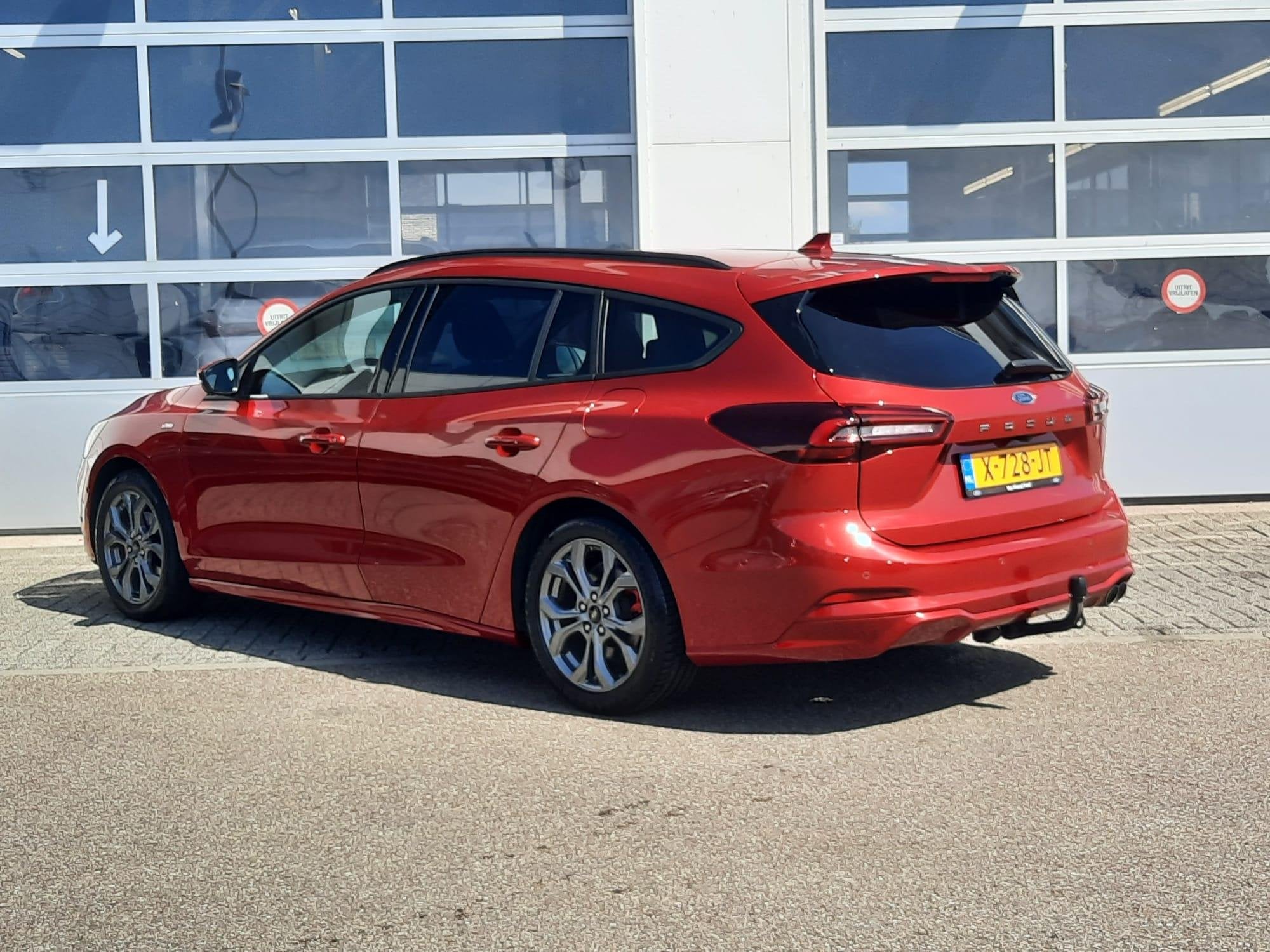 Ford Focus Wagon 1.0 EcoBoost Hybrid ST Line X Trekhaak - el, 12 maanden, Gebruikt, Euro 6, Origineel Nederlands