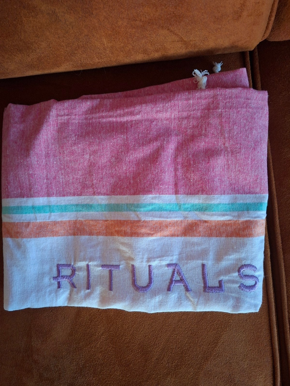 Rituals Handdoek - Roze/Wit Nieuw, Overige merken, Handdoek, Nieuw, Ophalen of Verzenden