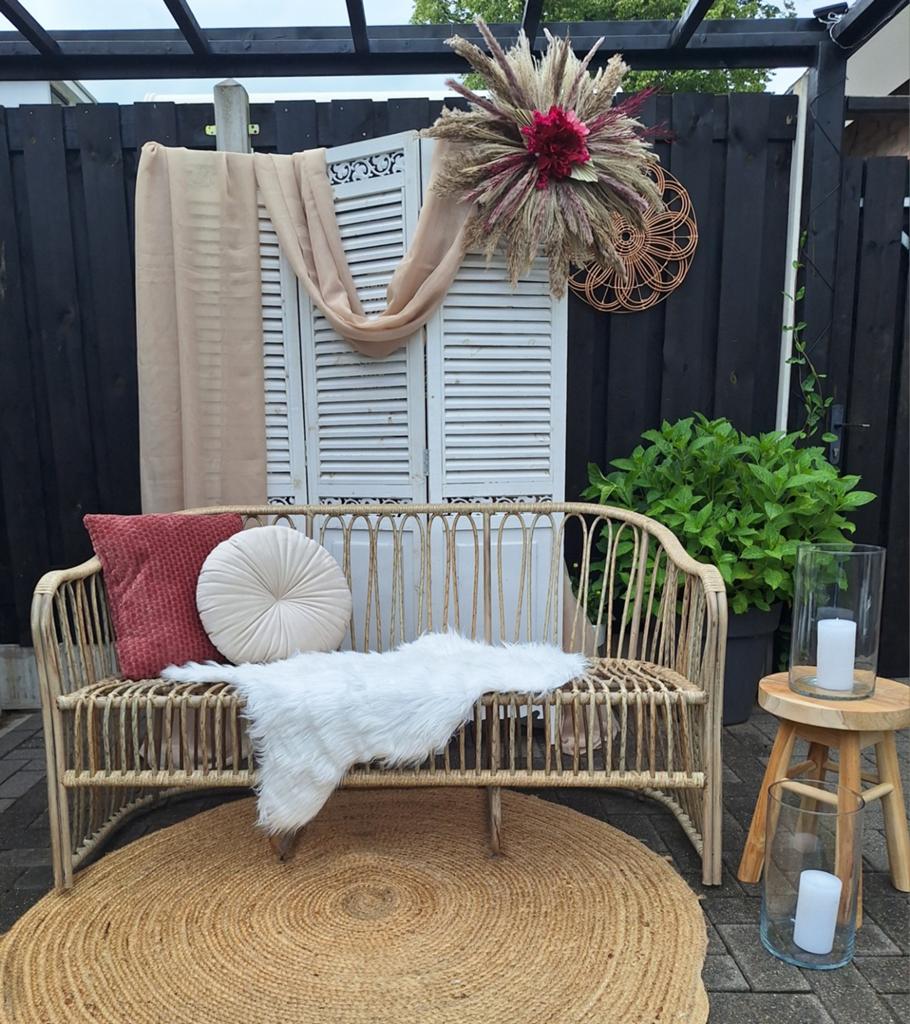 Rotan bankje te huur inclusief kussens voor bruiloft, Ophalen, Zo goed als nieuw, Beige, Accessoires
