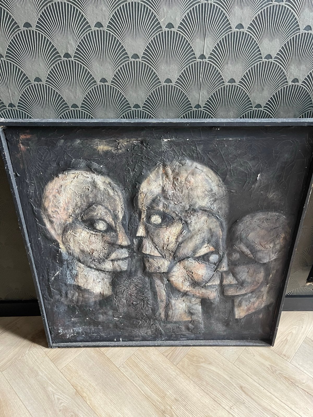 Bijzonder oud gesigneerd schilderij met reliëf, 90x90 cm, Ophalen, Figuren, 3D-effect, Gemengde techniek