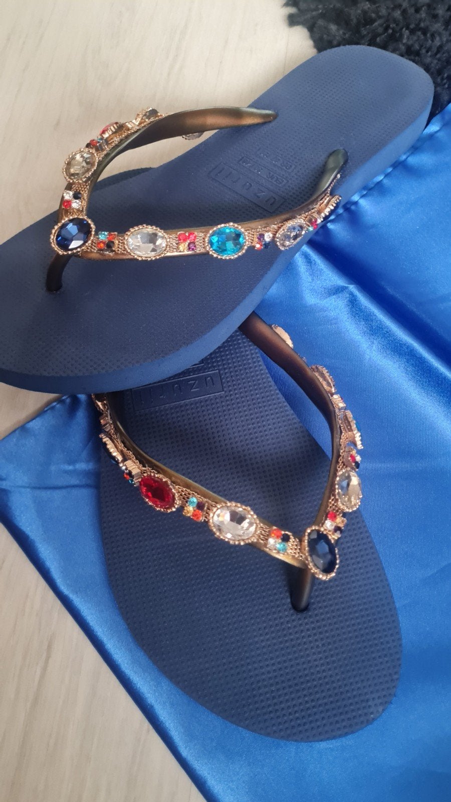 Uzurii slippers met strass stenen, maat 39/40, Ophalen of Verzenden