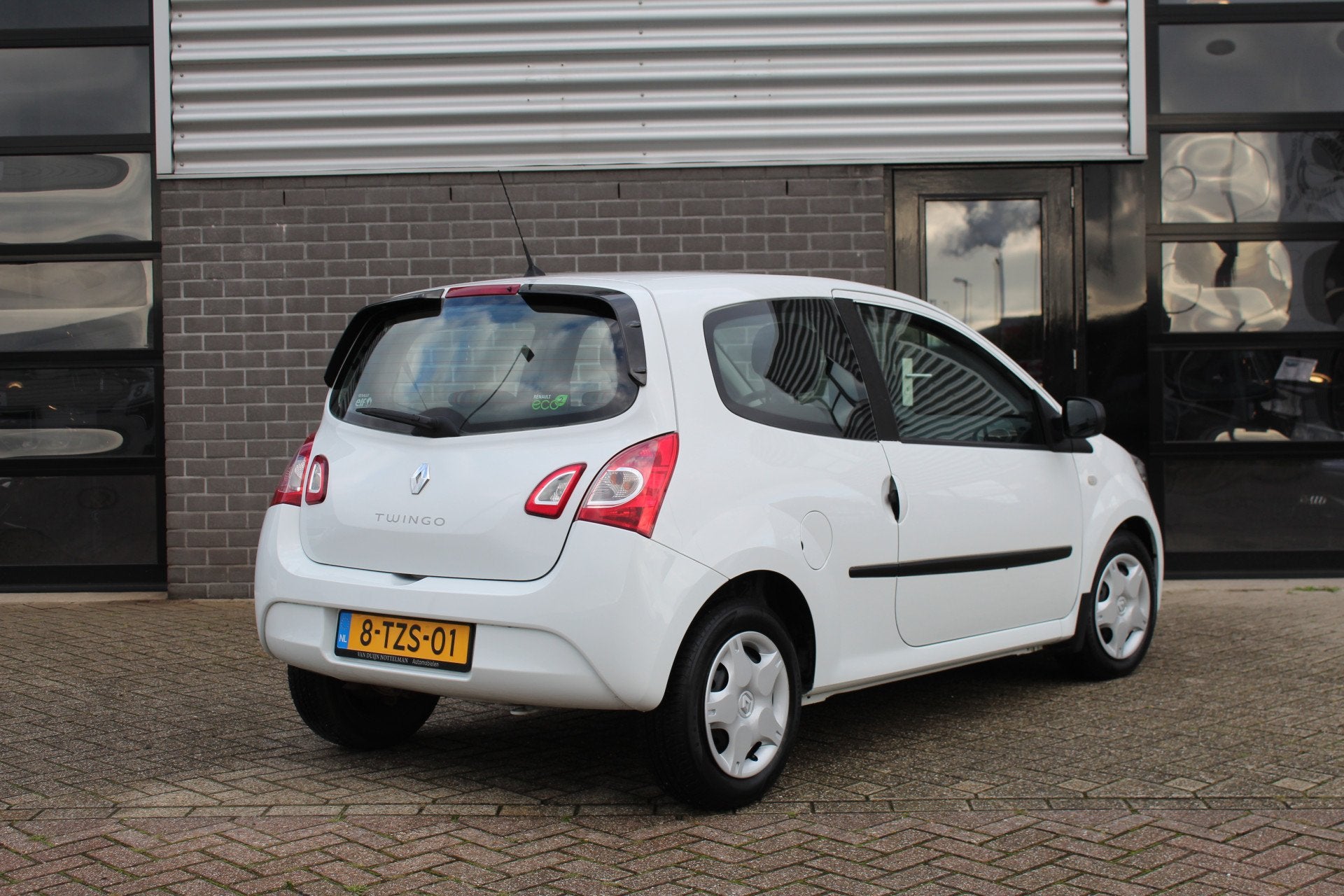 Renault Twingo 1.2 16V Parisienne / Airco / Zuinig / N.A.P., Voorwielaandrijving, Gebruikt, Huisgarantie, 4 cilinders