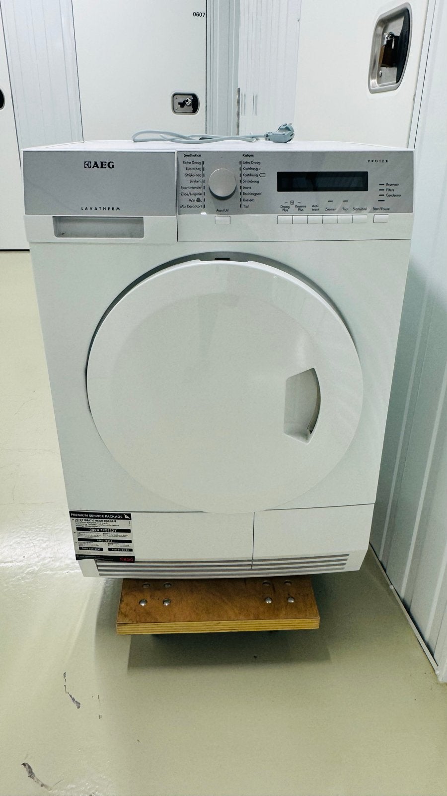 AEG Lavatherm T57373NAH Condensdroger - Zo goed als nieuw, Ophalen, 6 tot 8 kg, Zo goed als nieuw, Voorlader