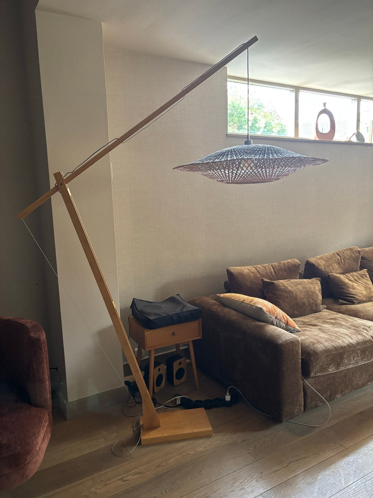 Grote houten vloerlamp met bamboe kap, Ophalen, 200 cm of meer, E27 (groot), Zo goed als nieuw