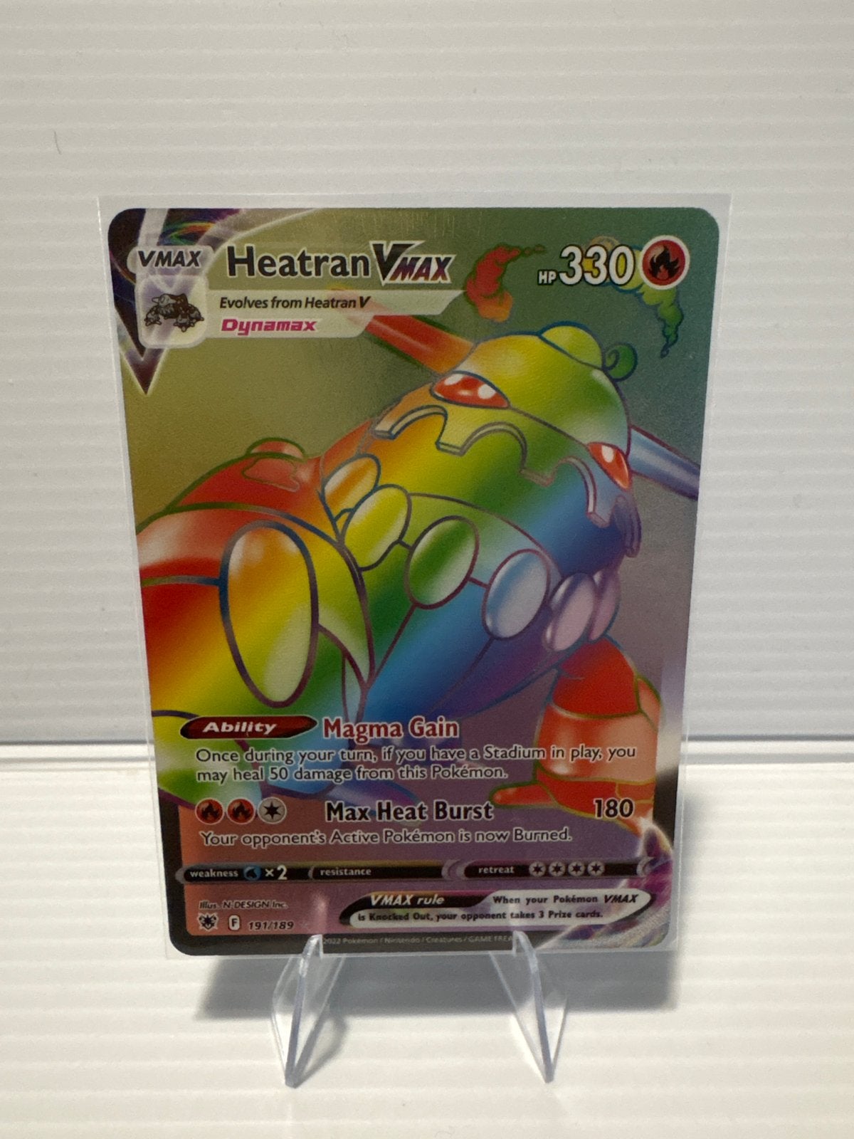 Heatran VMAX 191/189 Astral Radiance Rainbow Rare NM, Ophalen of Verzenden, Zo goed als nieuw, Losse kaart, Foil