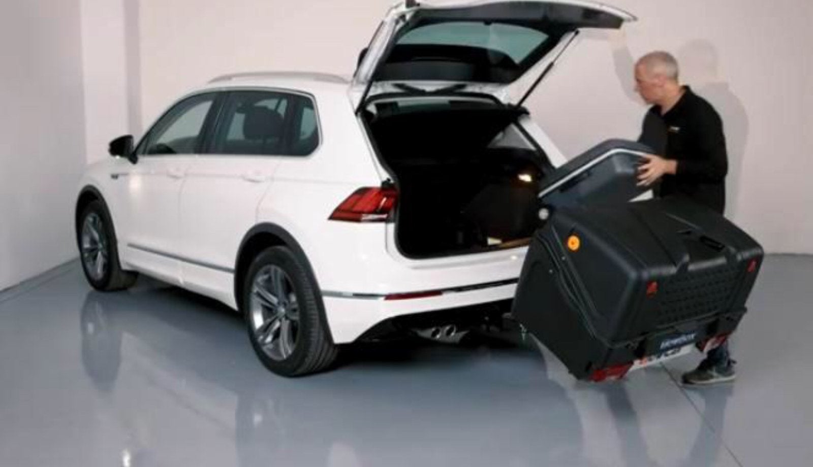 ACTIE !! TOWBOX BAGAGE KOFFER TREKHAAK BOX TE HUUR 65 EURO, Ophalen, Nieuw