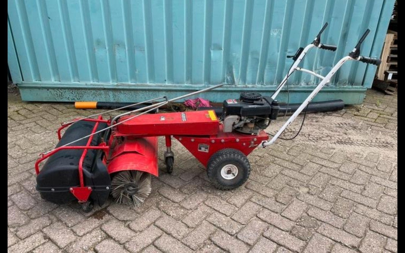 Tielbürger veegmachine - Krachtige reiniging voor buiten, Ophalen, Gebruikt, Tielbürger
