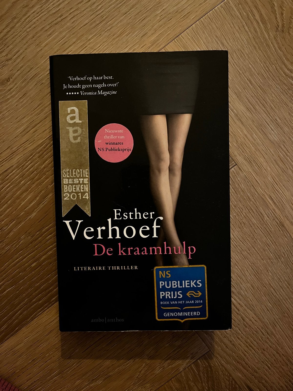 Esther Verhoef - De Kraamhulp (Literaire Thriller), Ophalen of Verzenden, Zo goed als nieuw