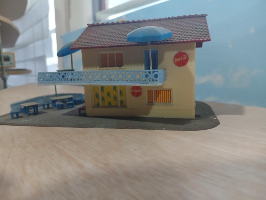 Huisje, Hobby en Vrije tijd, Modeltreinen | H0, Ophalen of Verzenden, Gelijkstroom of Wisselstroom, Brug, Tunnel of Gebouw, Overige merken
