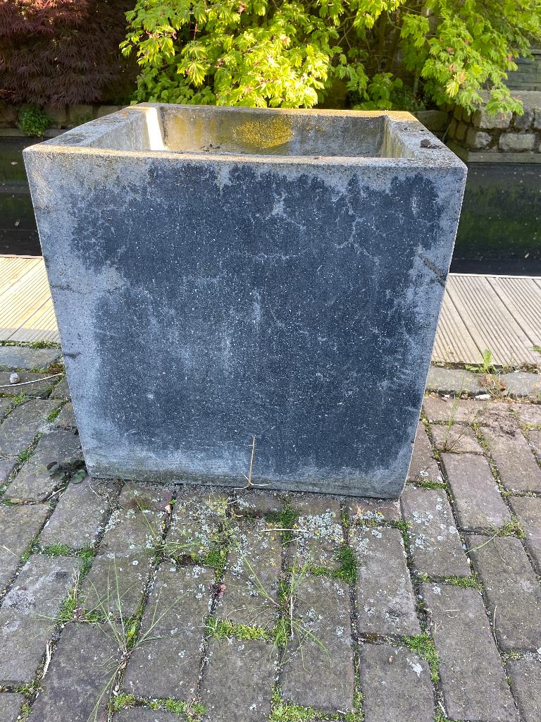 Betonnen bloembakken, Tuin en Terras, Ophalen, Gebruikt