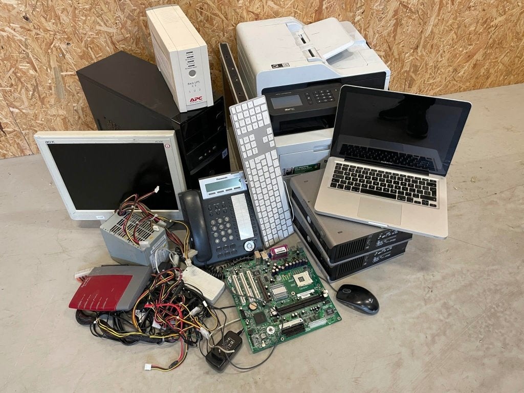 gezocht gratis oude en defecte elektronica, Ophalen