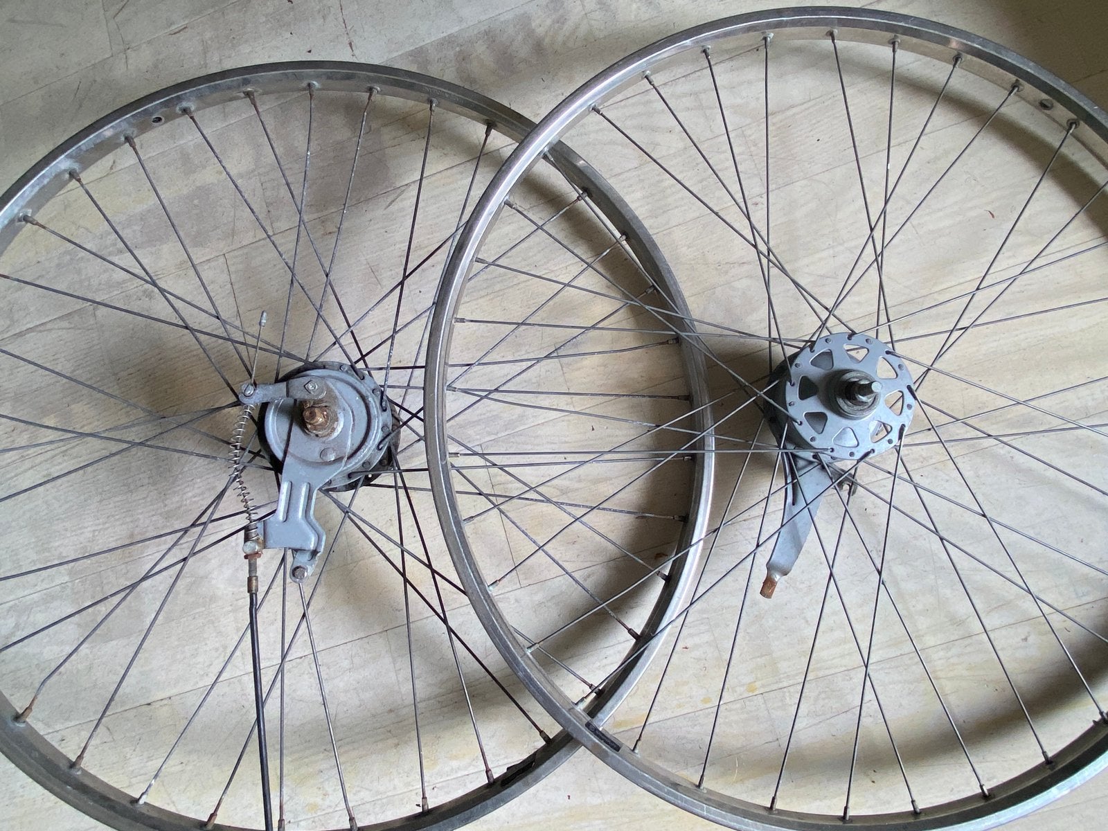 Voor- en achter fietswiel trommelrem, Gebruikt, Staal, Oldtimerfiets, Ophalen
