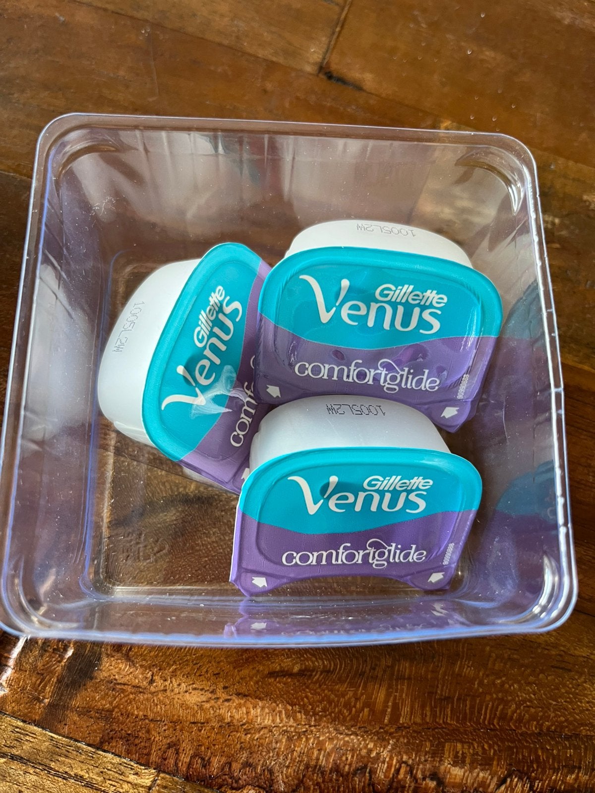 Drie mesjes Gilette venus comfortglide breeze, Ophalen of Verzenden, Nieuw