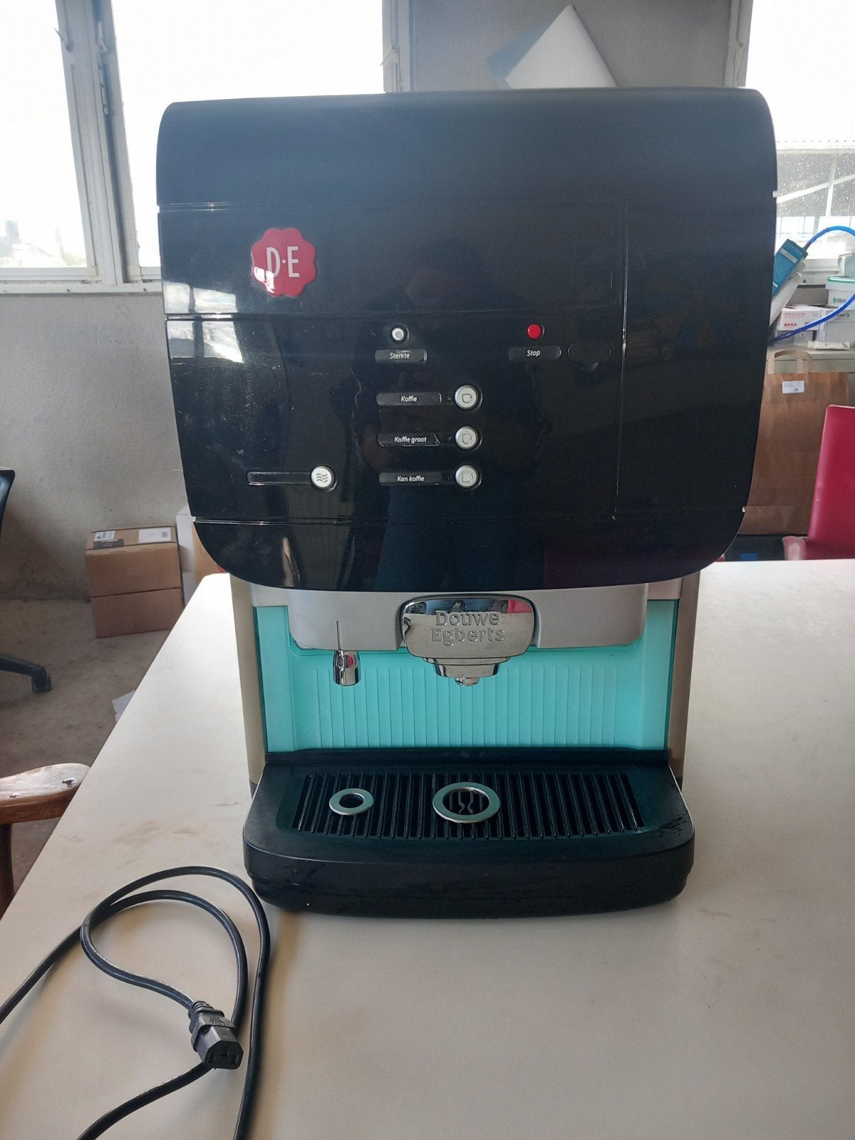 Douwe Egberts Koffiemachine Compact Black Fixed, Witgoed en Apparatuur, Ophalen, Overige typen, 10 kopjes of meer, Koffiemachine