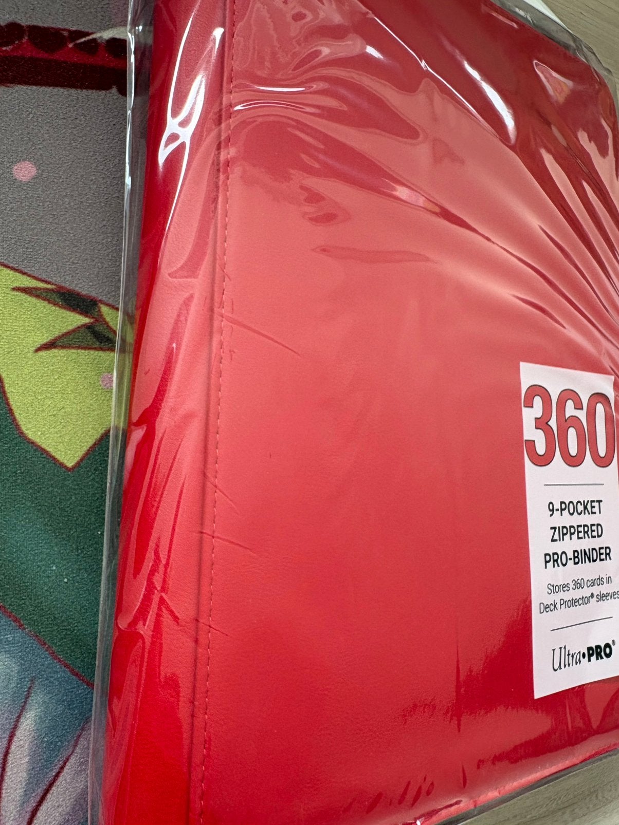 Rood ULTRA PRO Vivid 9 Pocket Zippered Pro Binder - Red, Ophalen of Verzenden, Zo goed als nieuw