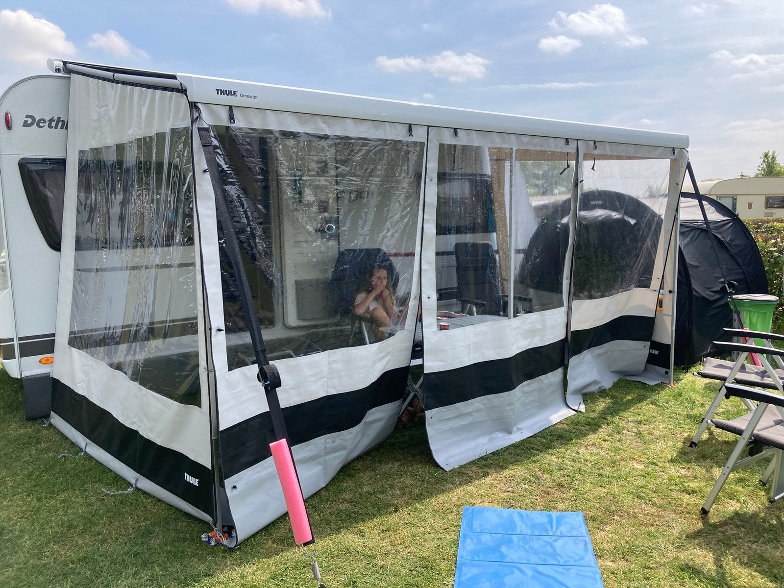 Thule Rain blocker 3 stuks (voorwand), Ophalen, Zo goed als nieuw