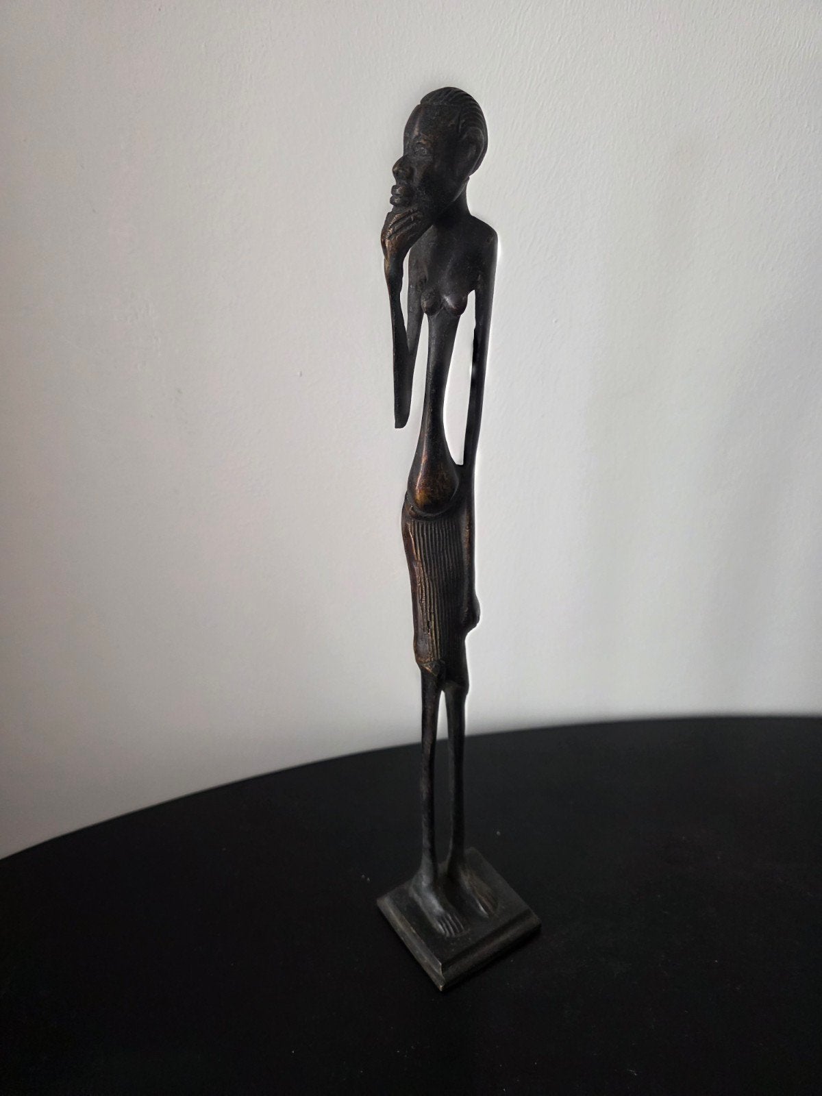 Gestileerd Afrikaans bronzen beeld – peinzende man, Ophalen of Verzenden