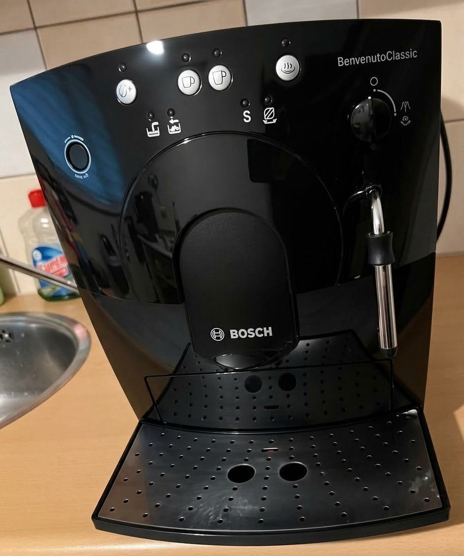 Bosch BenvenutoClassic Espresso Apparaat, Gebruikt, Espresso apparaat, 2 tot 4 kopjes, Afneembaar waterreservoir