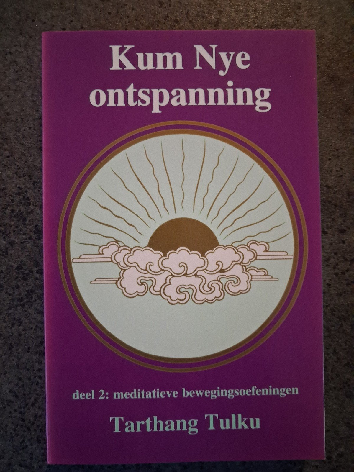 Tarthang Tulku - 2 meditatieve bewegingsoefeningen, Boeken, Nieuw, Ophalen of Verzenden, Tarthang Tulku, Geesteswetenschap
