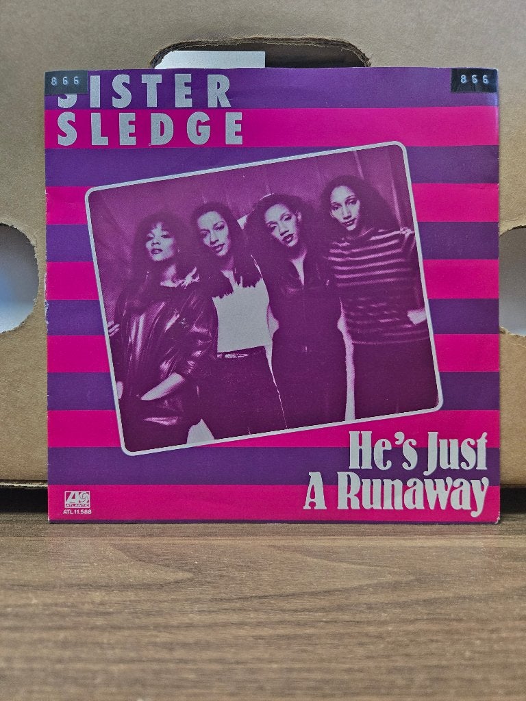 Sister Sledge - He's just a runaway, 7 inch, Ophalen of Verzenden, Zo goed als nieuw, Pop