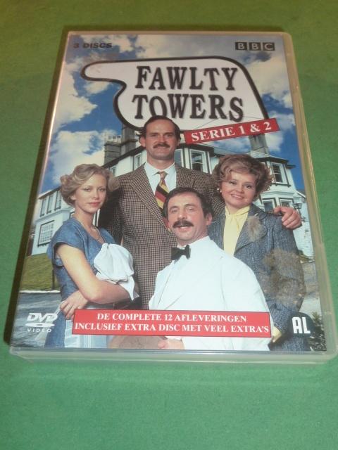 Fawlty towers Serie 1 & 2 en extra's 3 dvd'-box John Cleese, Alle leeftijden, Verzenden, Zo goed als nieuw, Komedie