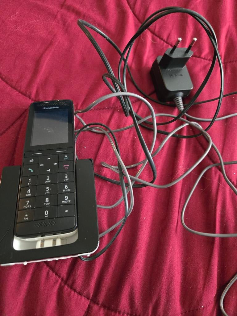 Panasonic KX-PRS120NL draadloze huistelefoon met lader, Ophalen of Verzenden, Gebruikt, 1 handset