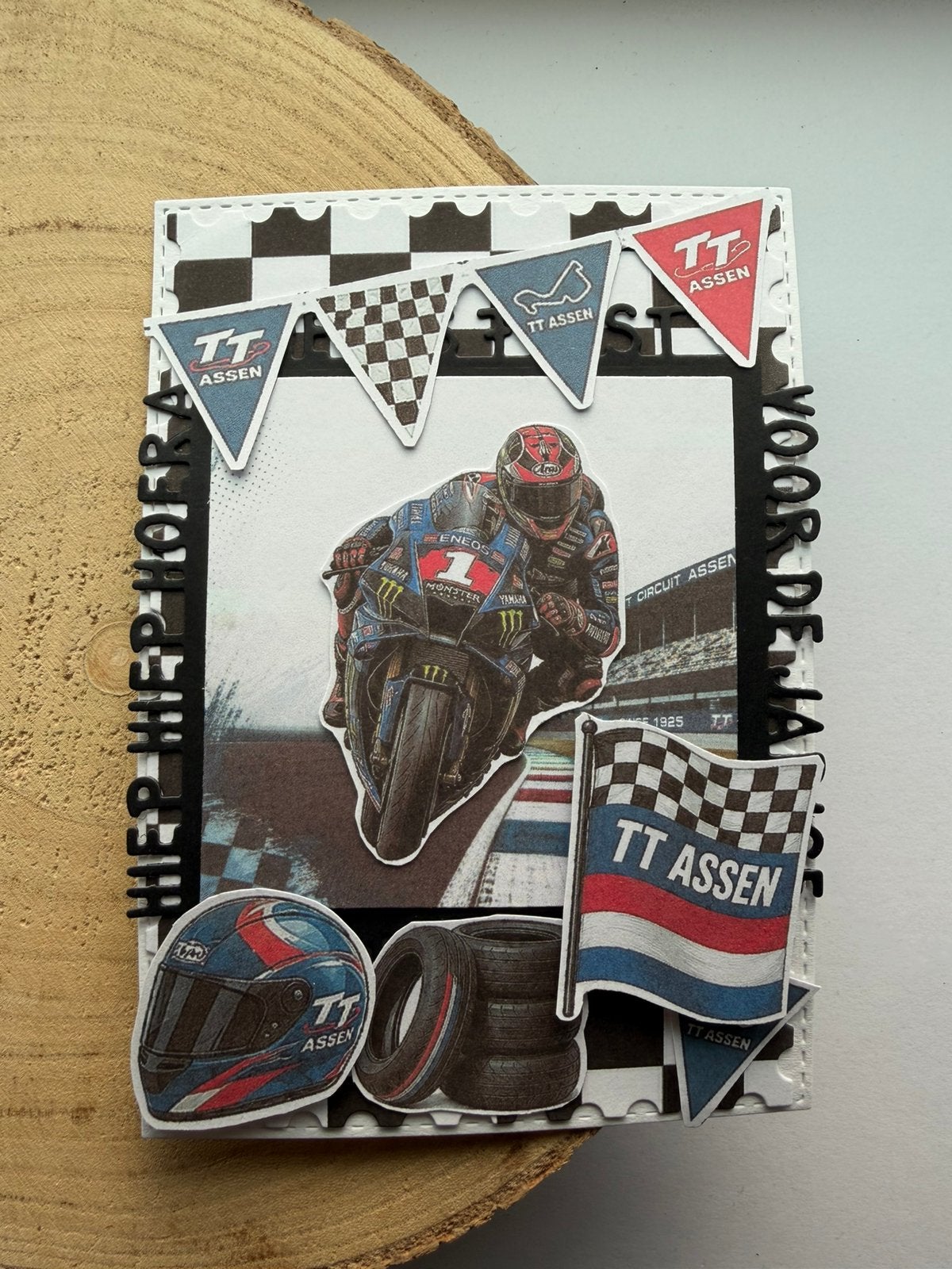 Handgemaakte kaart tt Assen gefeliciteerd, Ophalen of Verzenden, Zo goed als nieuw, Overige thema's